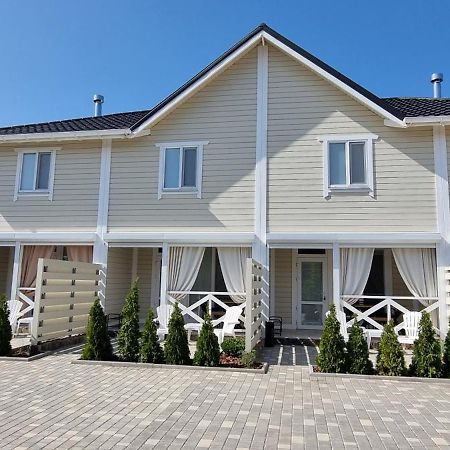 Sunville Chornomorsk Exterior foto